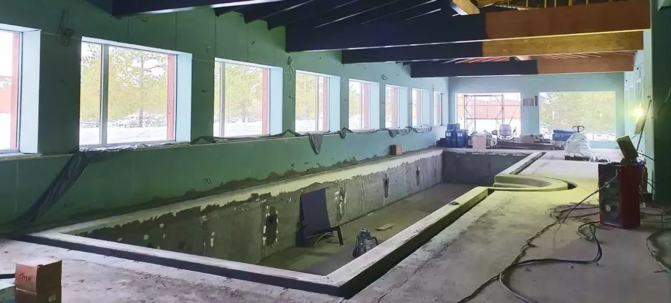 Гостиничный комплекс с бассейном