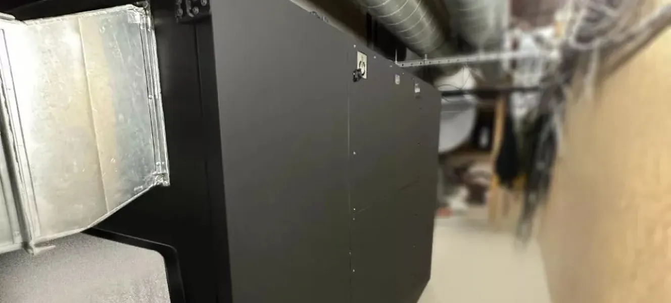 Частный дом с бассейном и спортзалом